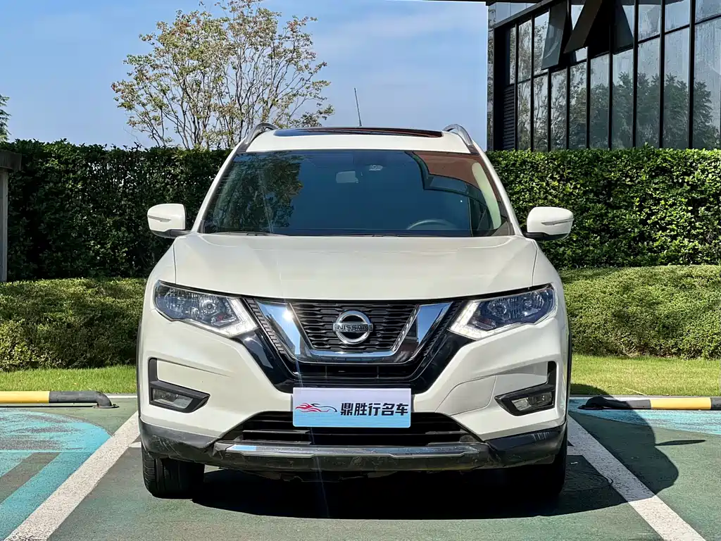 NISSAN QIJUN