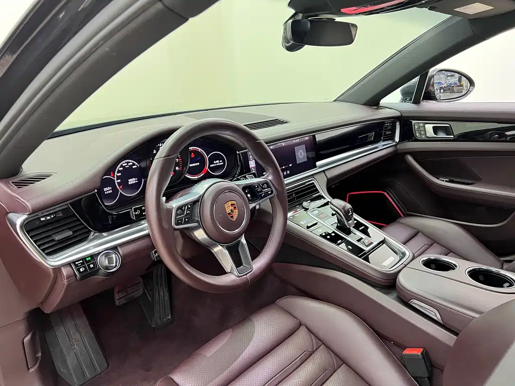 Porsche Panamera — миниатюра 9