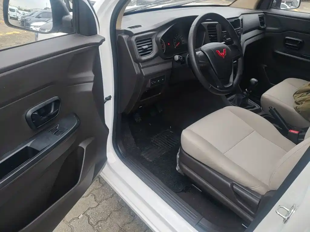 Wuling Hongguang V — миниатюра 16