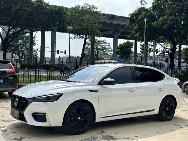2021 MG 6