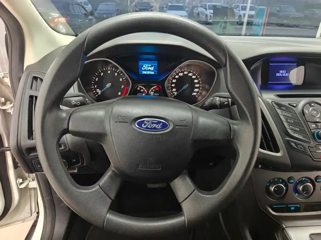Ford Focus — миниатюра 7