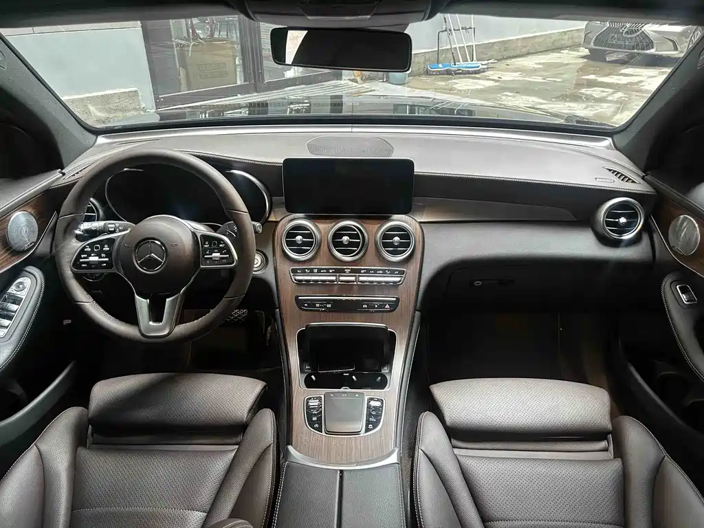 Mercedes-Benz GLC 2021 GLC 300 L 4MATIC