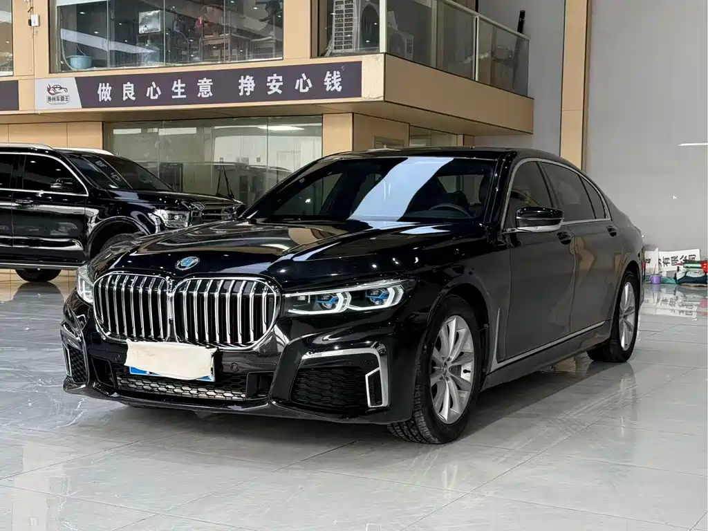 BMW 7 Series 7 2016 730Li Lead