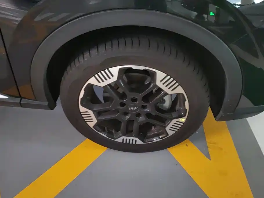 Ford Equator Sport — миниатюра 6