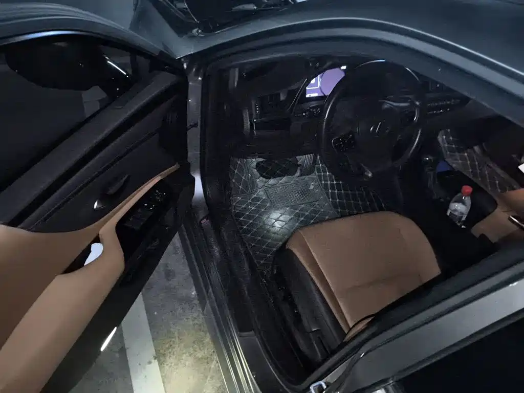 Lexus ES — миниатюра 17