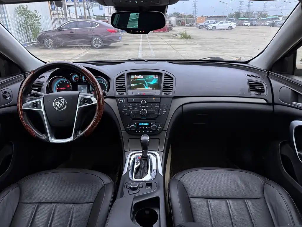 Buick Regal — миниатюра 12