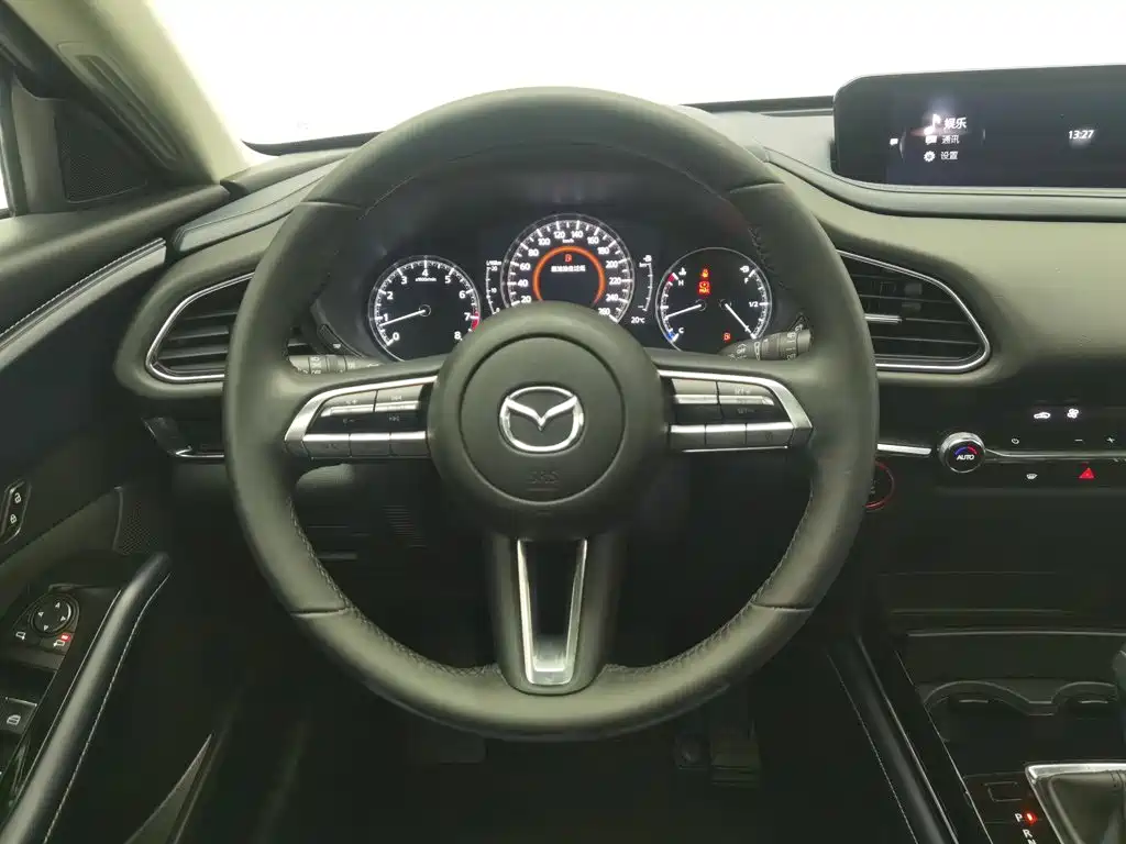 Mazda CX-30 — миниатюра 11