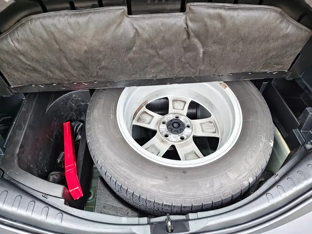 Toyota RAV4 — миниатюра 19