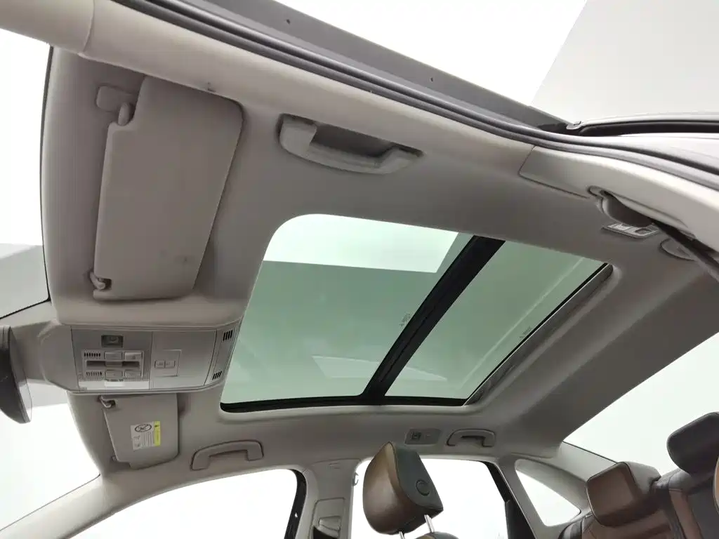 Volkswagen Sagitar — миниатюра 14