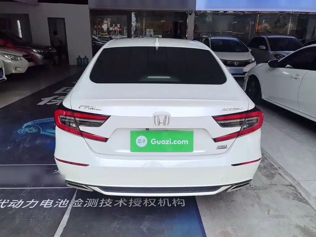 Honda Accord — миниатюра 6