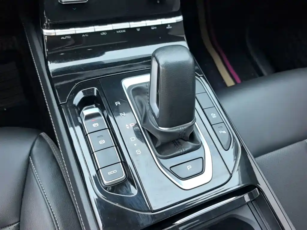 Wuling Victory — миниатюра 14