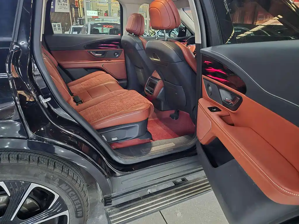 Lincoln Nautilus 2023 2.0T