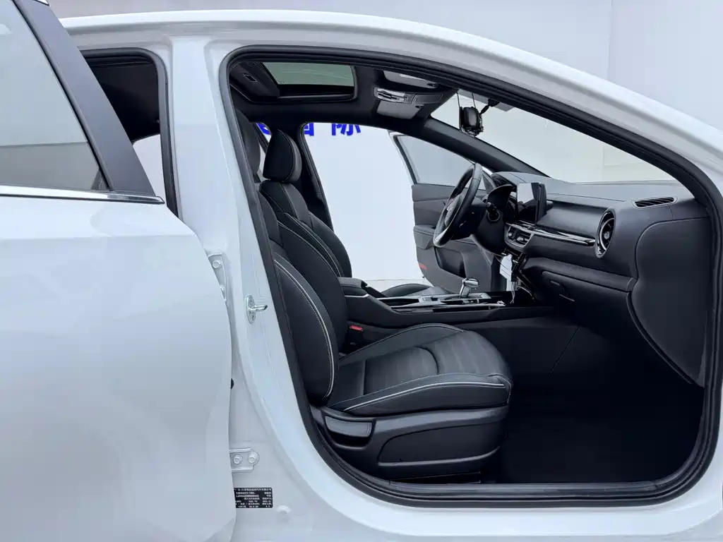Kia K3 — миниатюра 17
