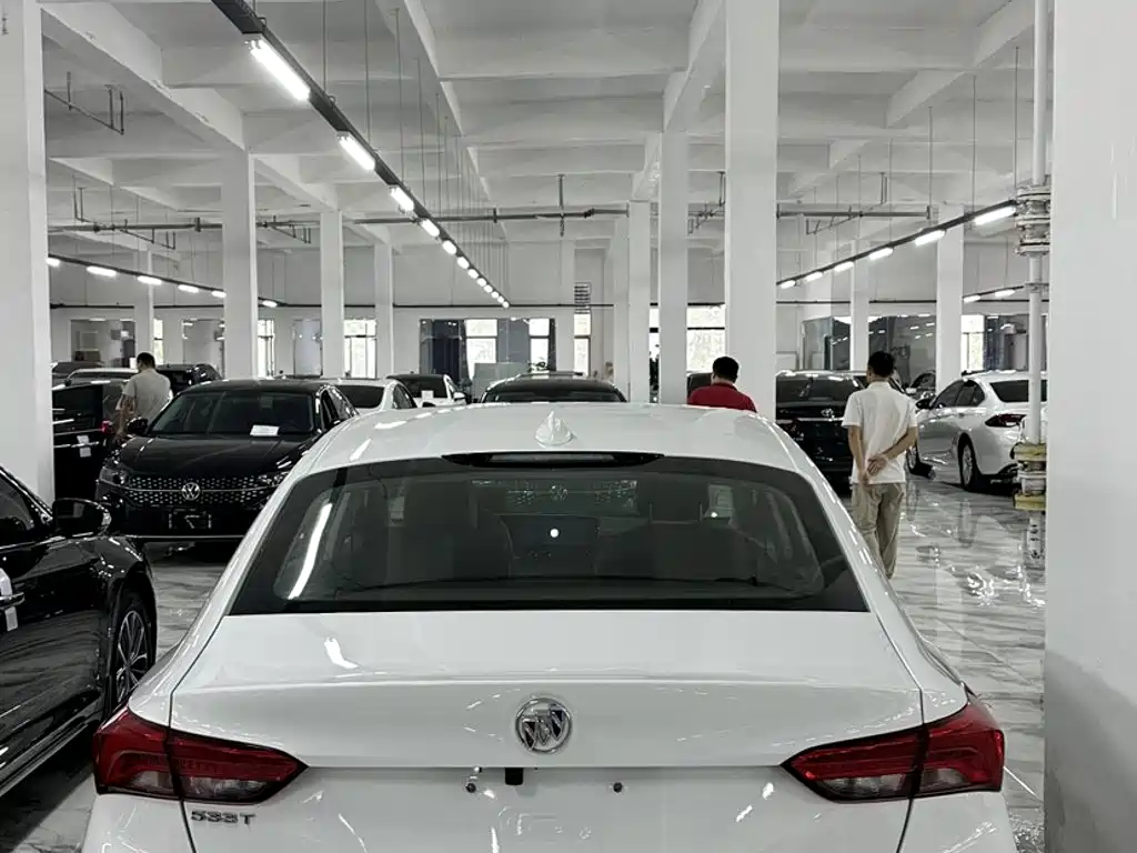 Buick Verano — миниатюра 4