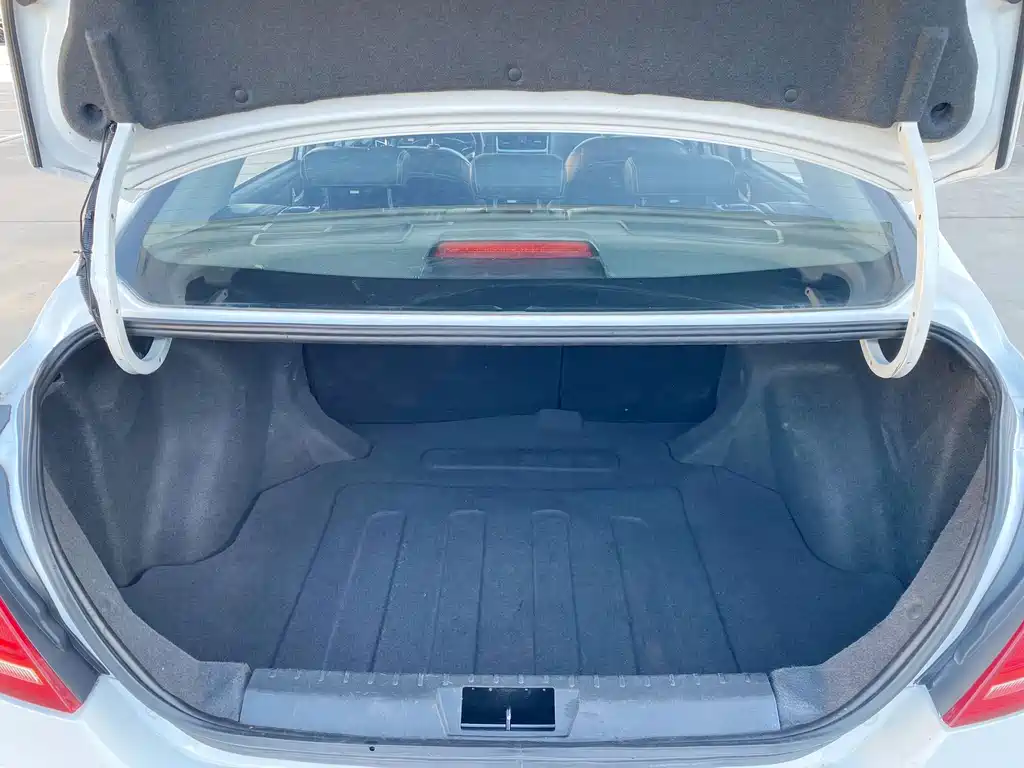 Geely Emgrand — миниатюра 17