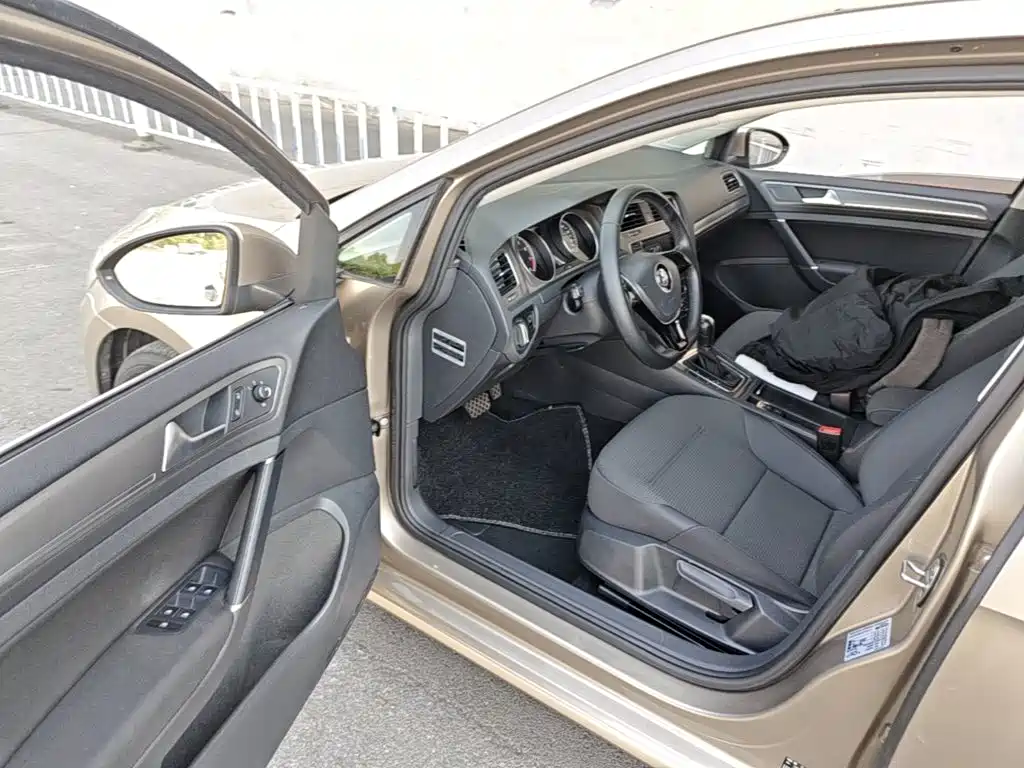 Volkswagen Golf — миниатюра 16