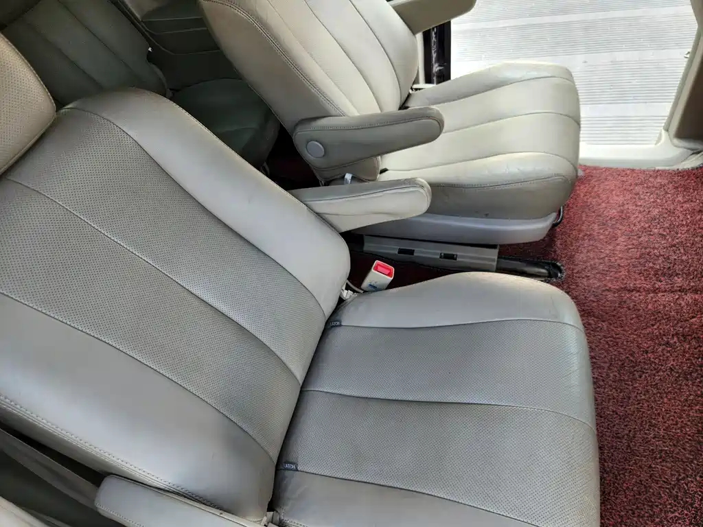 BYD M6 — миниатюра 18