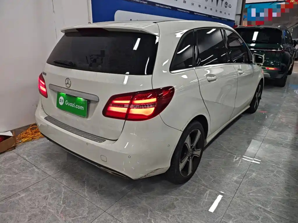 Mercedes-Benz B-Class — миниатюра 7