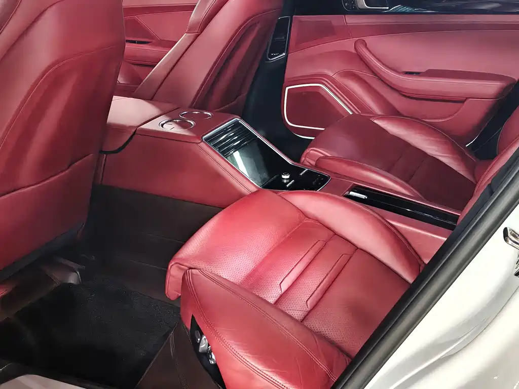 Porsche Panamera — миниатюра 5