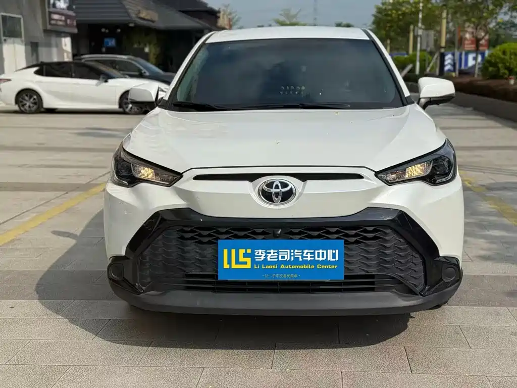 Toyota Frontlander — миниатюра 2