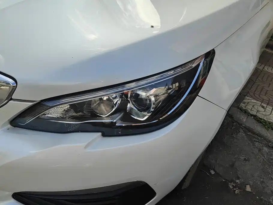 Peugeot 308 — миниатюра 5