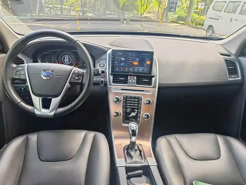 Volvo XC60 — миниатюра 7