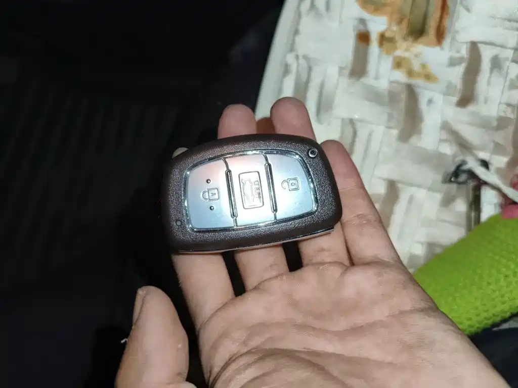 Hyundai Elantra — миниатюра 9