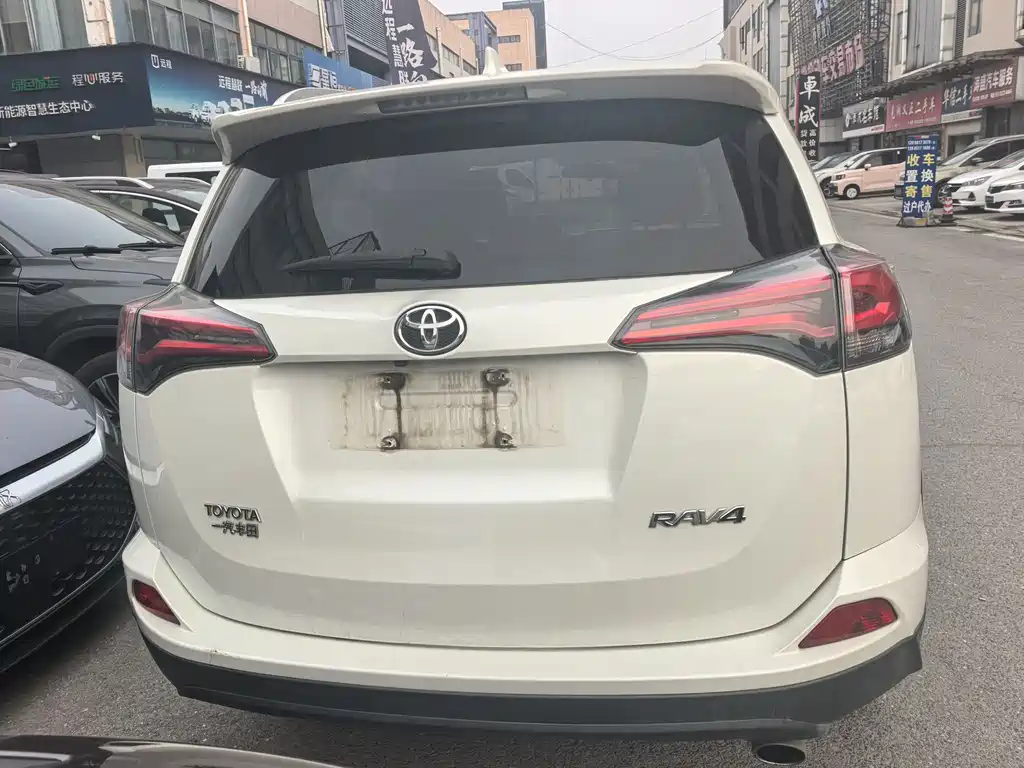 TOYOTA RAV4 RONGFANG