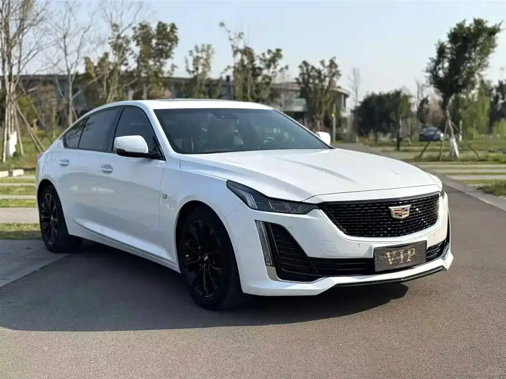 Cadillac CT5 2021 28T Fashion