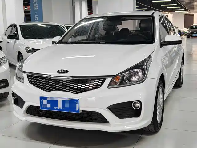KIA K2