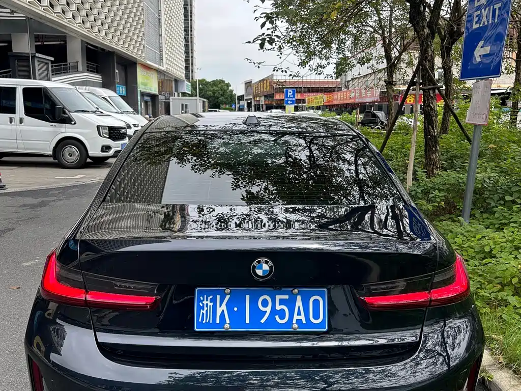 BMW 3 Series — миниатюра 6