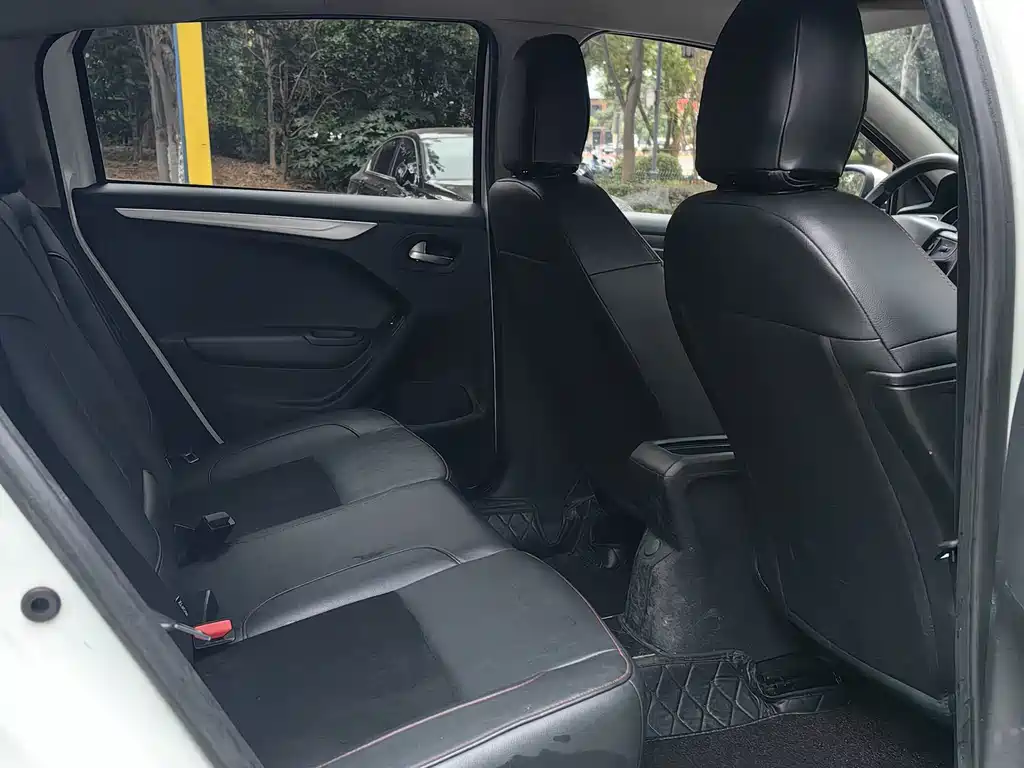 Citroen C3-XR — миниатюра 8