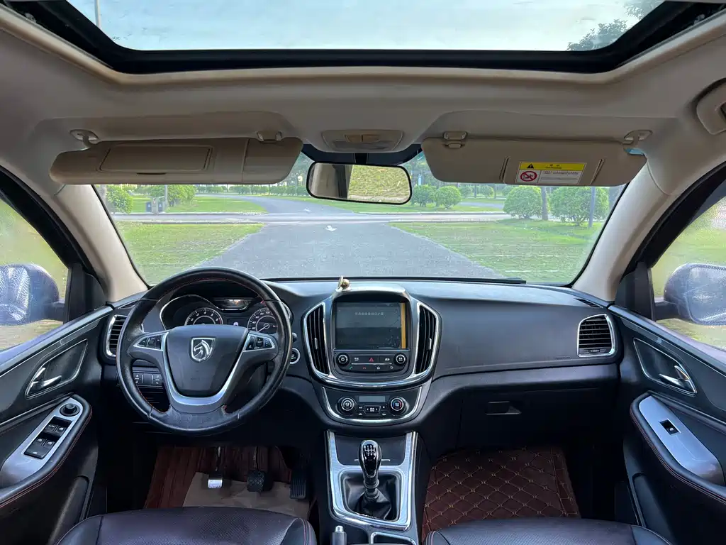 Baojun 560 1.8L Manual Luxury Type, фото 13