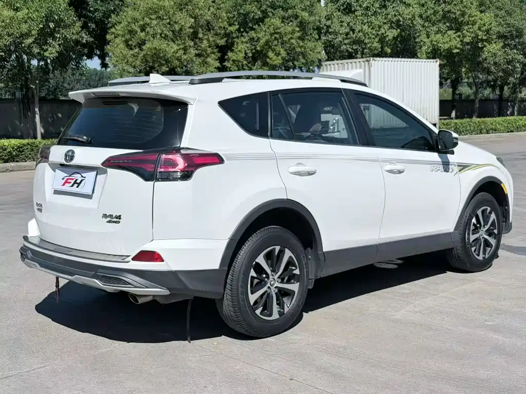 Toyota RAV4 2016 2.0L CVT V
