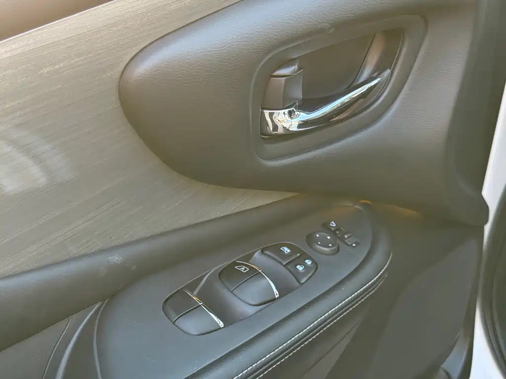 Nissan Murano — миниатюра 15