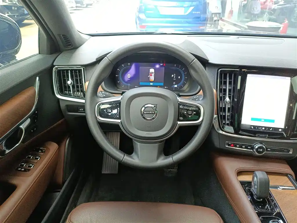 Volvo S90 2024 B5 Luxury