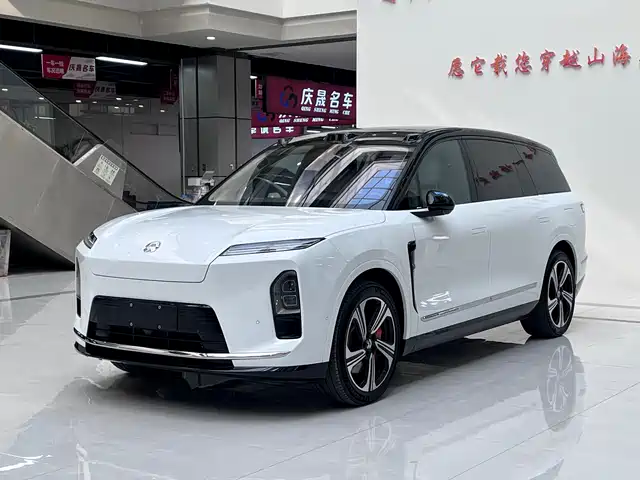 NIO NIO ES8 2025