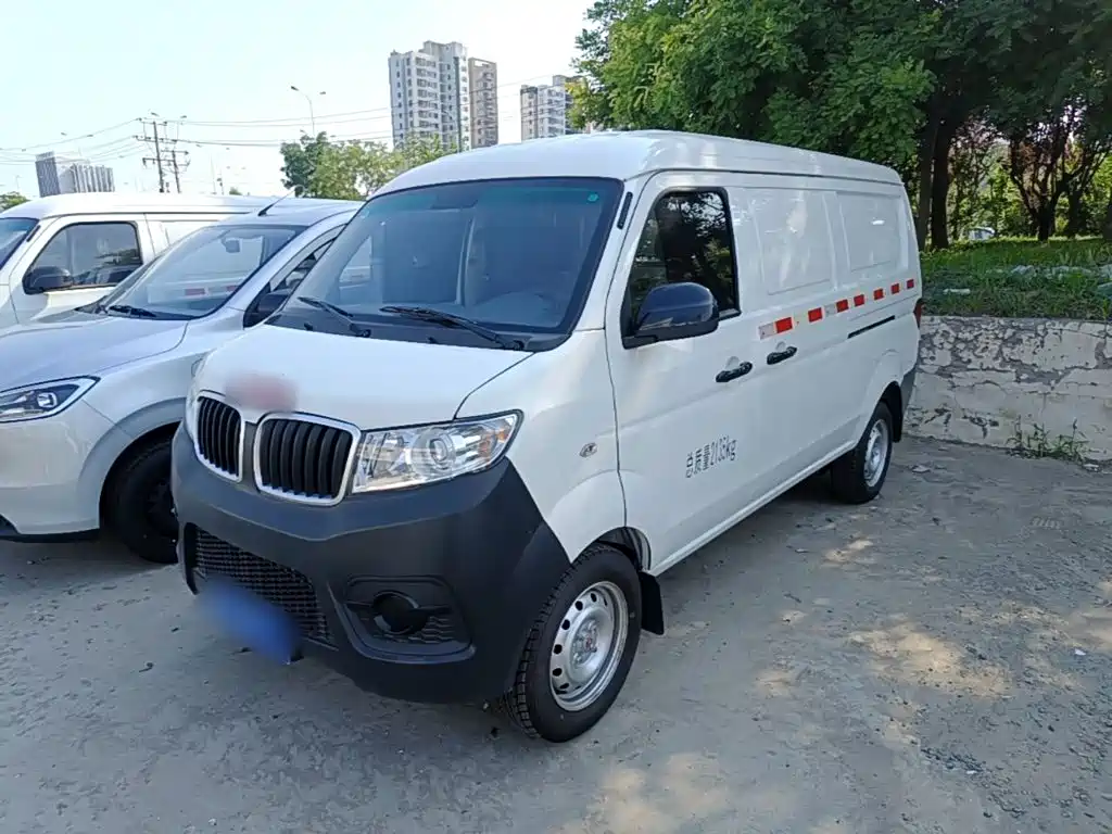 Jinbei X30 2024 1.5L Champion 2/5 мест