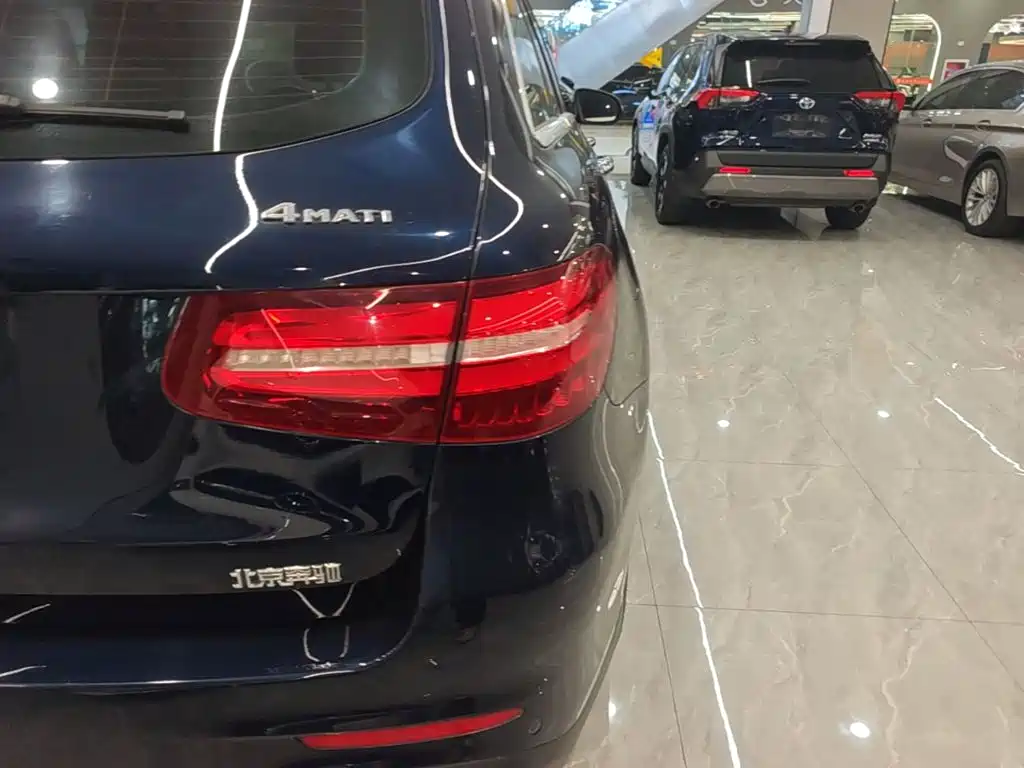 Mercedes-Benz GLC 2017 GLC 260 4MATIC