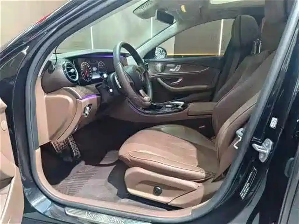Mercedes-Benz E-Class E 2016 E 200 L Sport