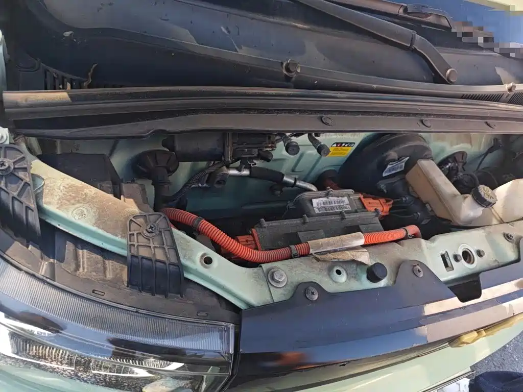 Wuling MINIEV — миниатюра 20