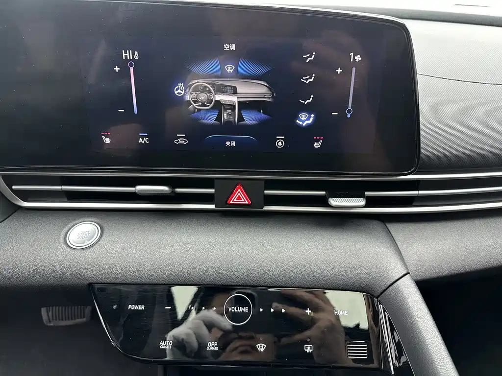 Hyundai Elantra — миниатюра 18
