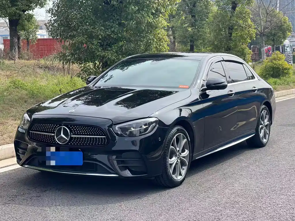 Mercedes-Benz E-Class 2021