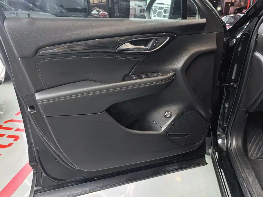 Buick Envision Plus — миниатюра 8