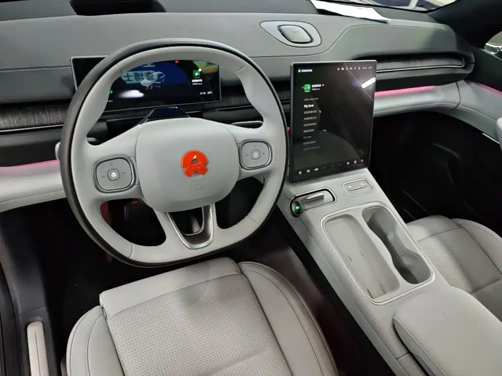 NIO ES6 — миниатюра 10