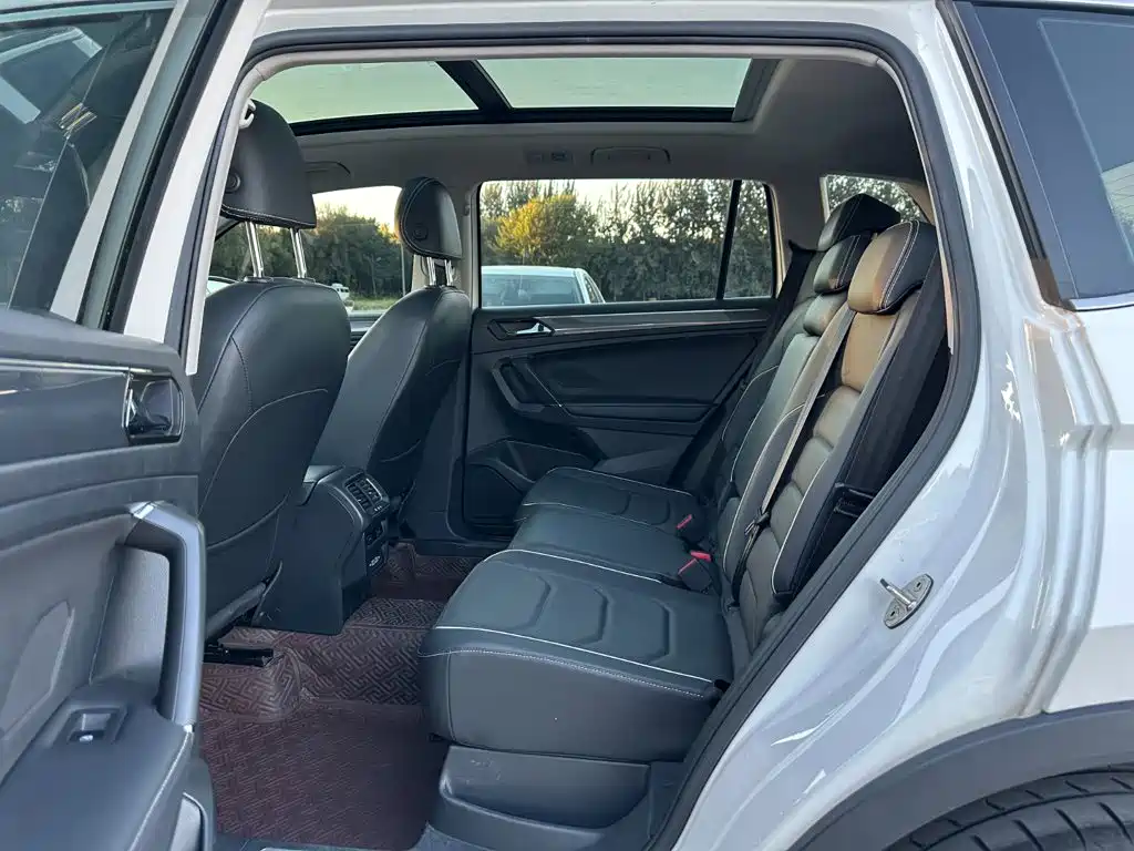 Volkswagen Tiguan L — миниатюра 9