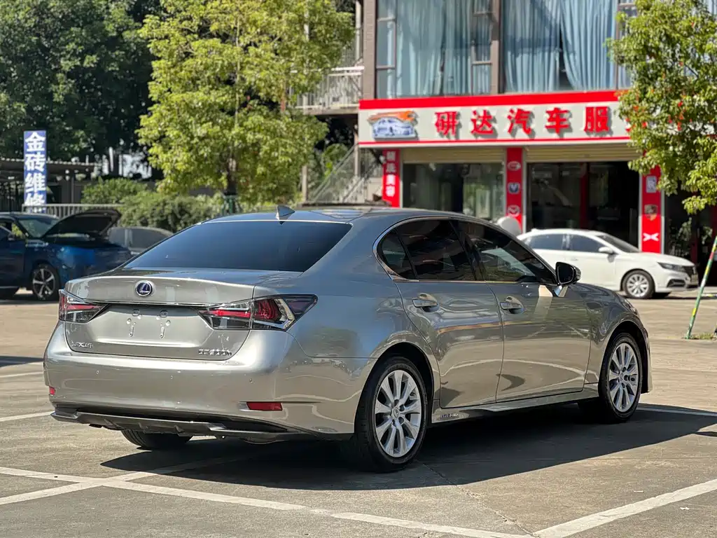 Lexus GS — миниатюра 5