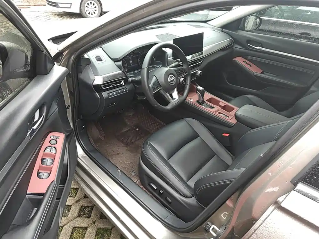 Nissan Teana — миниатюра 16