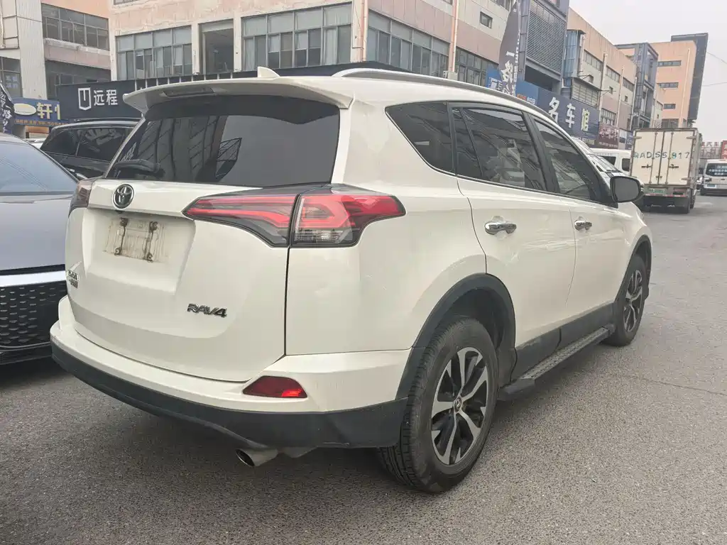 TOYOTA RAV4 RONGFANG