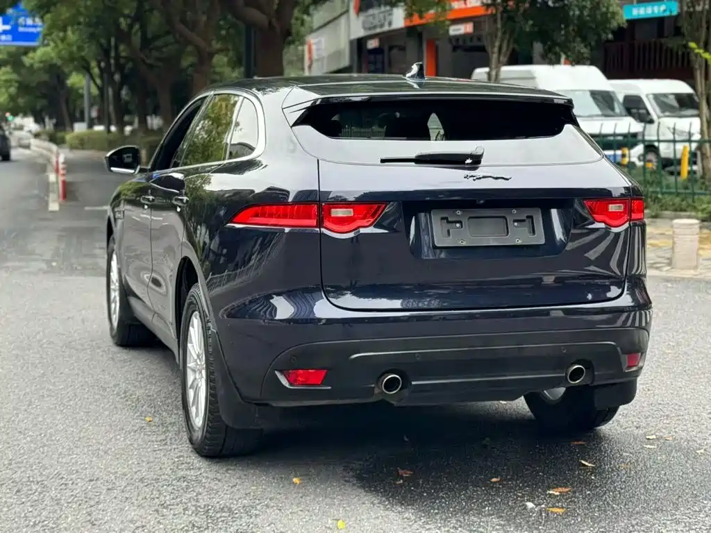 Jaguar F-PACE — миниатюра 8